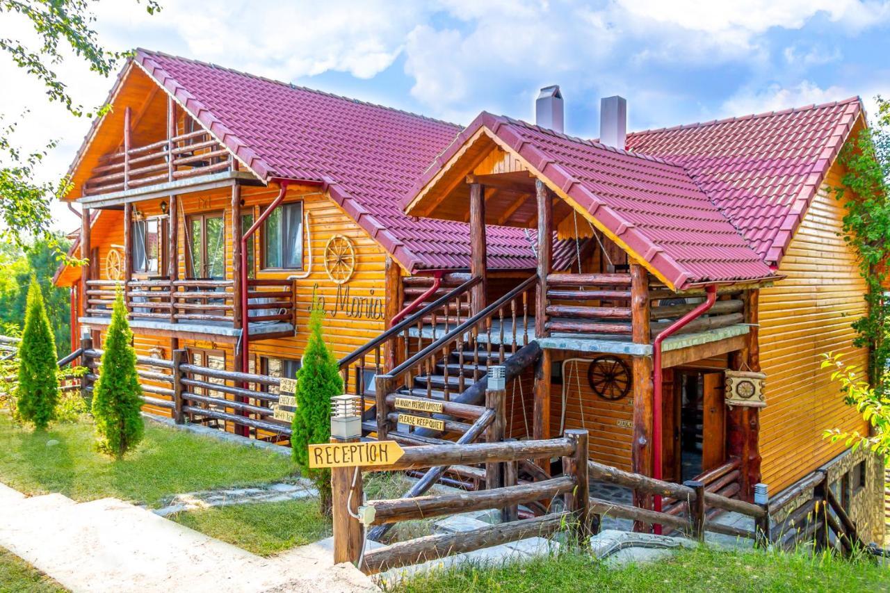 Pensiunea La Maria Lu' Sandoiu Hotel Poenari Kültér fotó